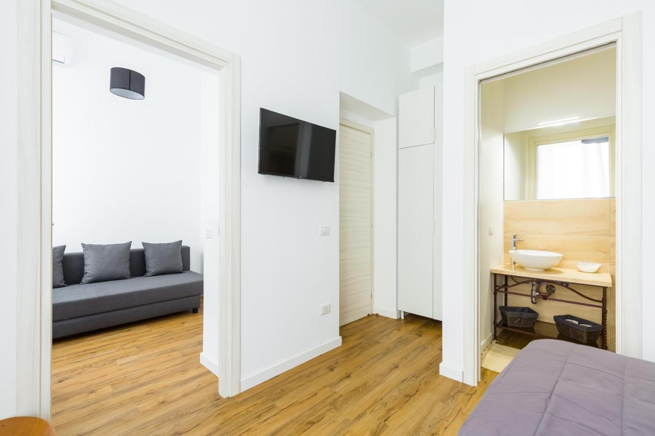 Barrio 133 - Double Bedroom In Center By Napoliapartments Екстериор снимка