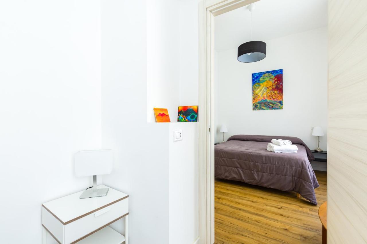Barrio 133 - Double Bedroom In Center By Napoliapartments Екстериор снимка