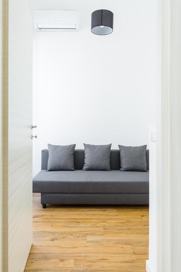 Barrio 133 - Double Bedroom In Center By Napoliapartments Екстериор снимка
